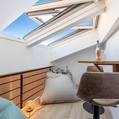 Apartamento Charming 1-bedroom Townhouse Cannes